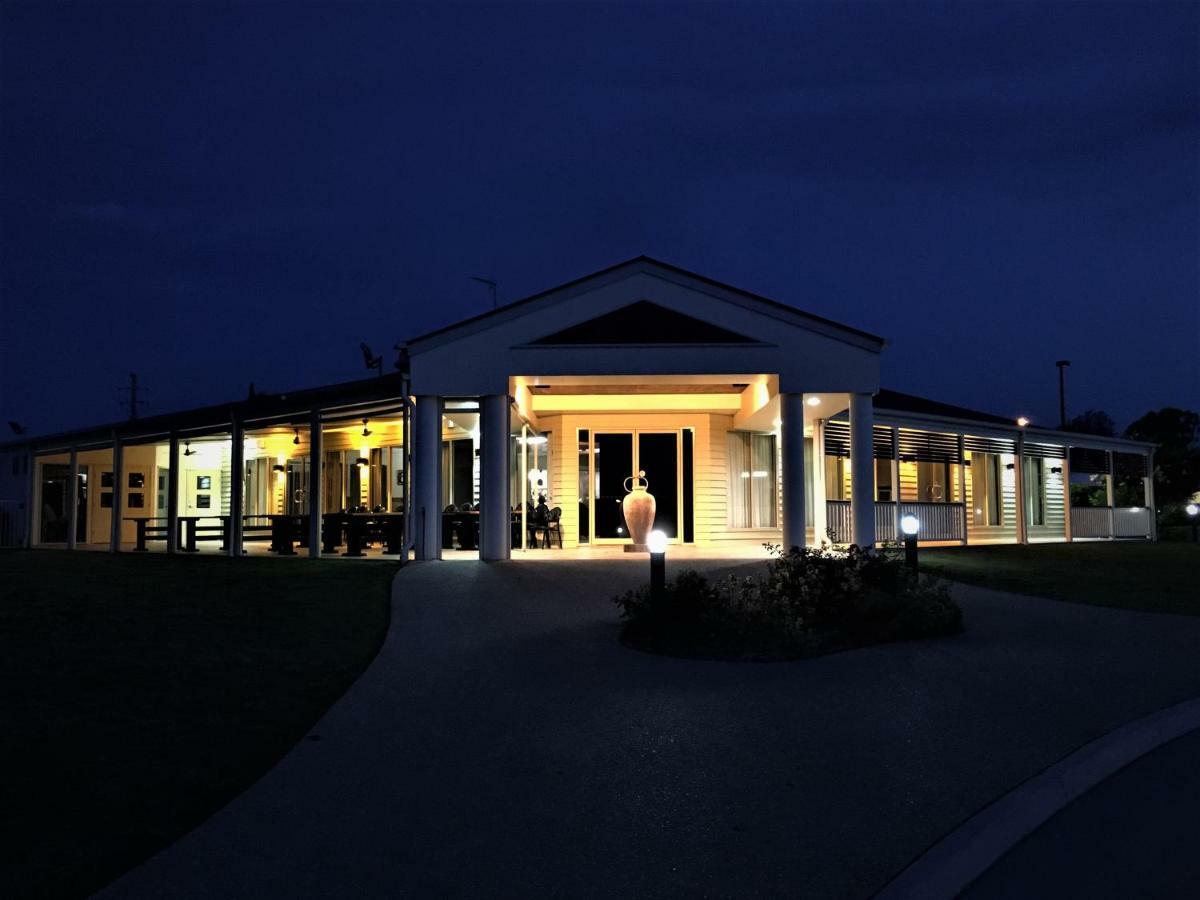 Pittsworth Motor Inn Екстер'єр фото
