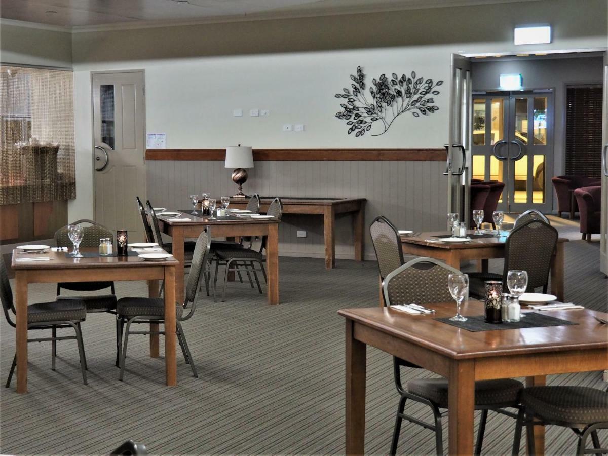 Pittsworth Motor Inn Екстер'єр фото